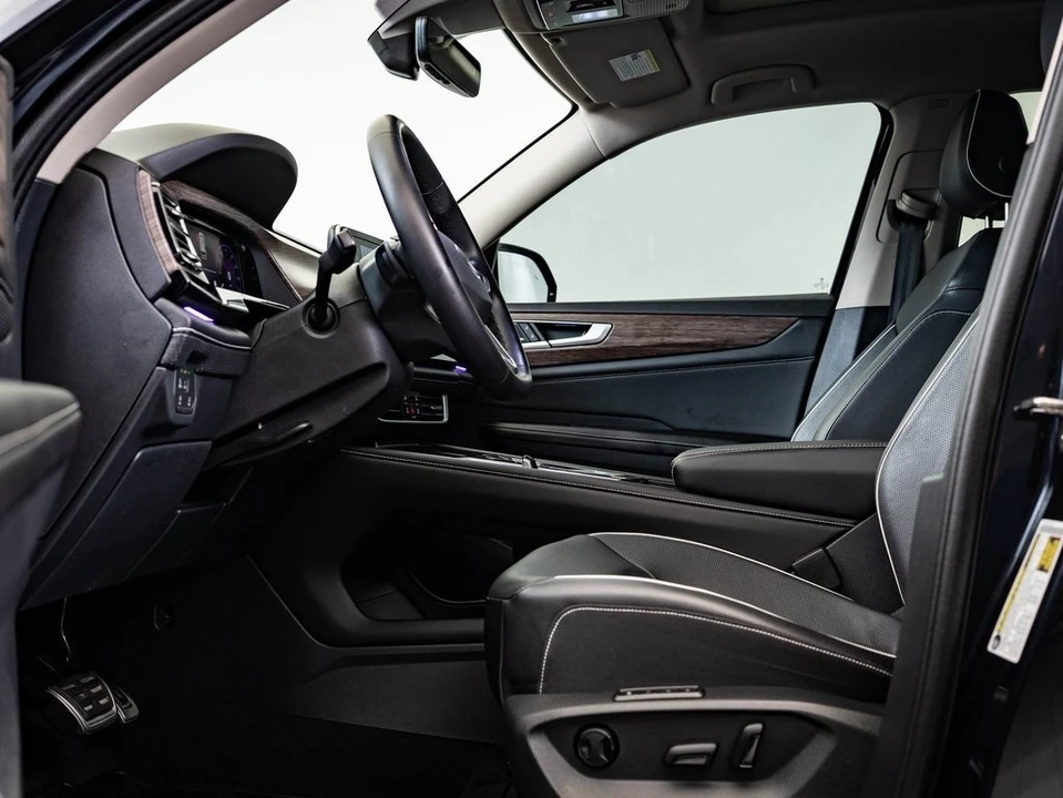 2024 Volkswagen Atlas - Image 20 of 21