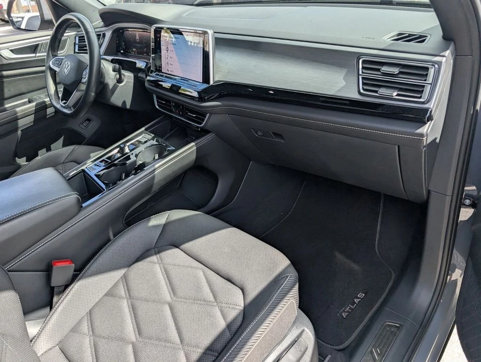 2024 Volkswagen Atlas - Image 18 of 21