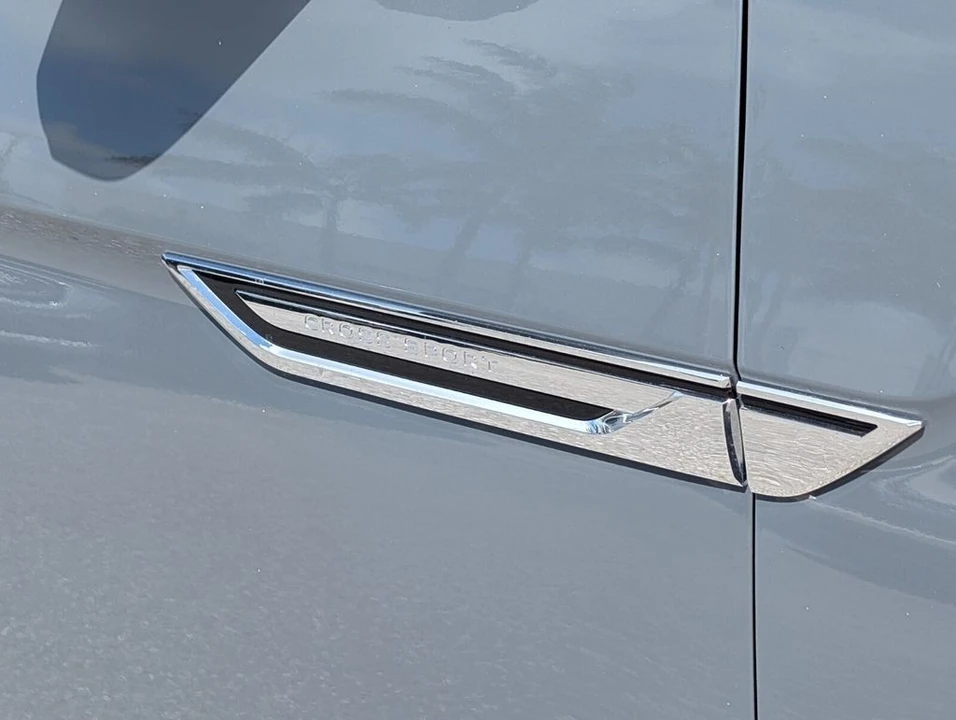 2024 Volkswagen Atlas - Image 10 of 21