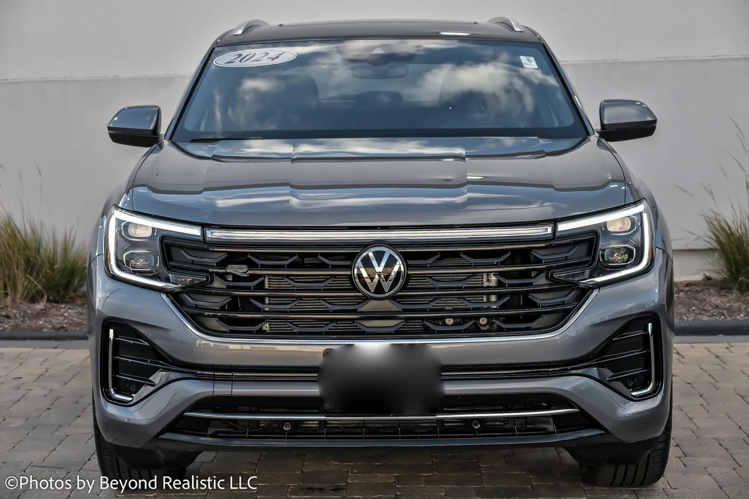 2024 Volkswagen Atlas - Image 2 of 21