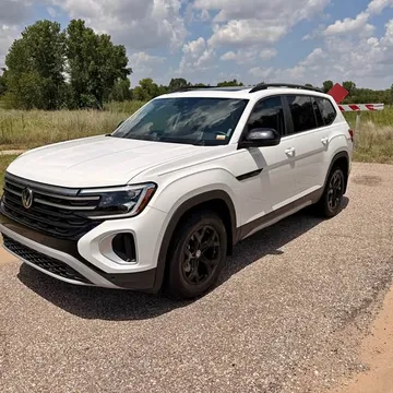 2024 Volkswagen Atlas Peak Edition SE 4MOTION w/Tech Pkg