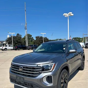 2024 Volkswagen Atlas SE 4Motion w/Tech Pkg
