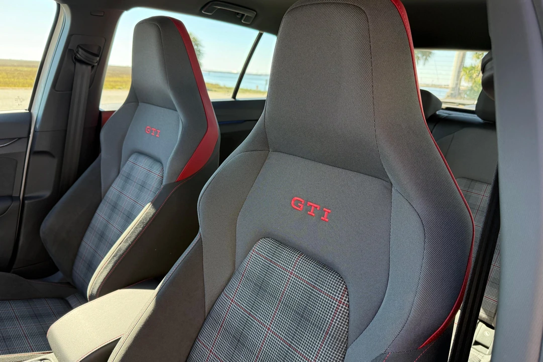 2024 Volkswagen GTI Mk8 - Image 25 of 31