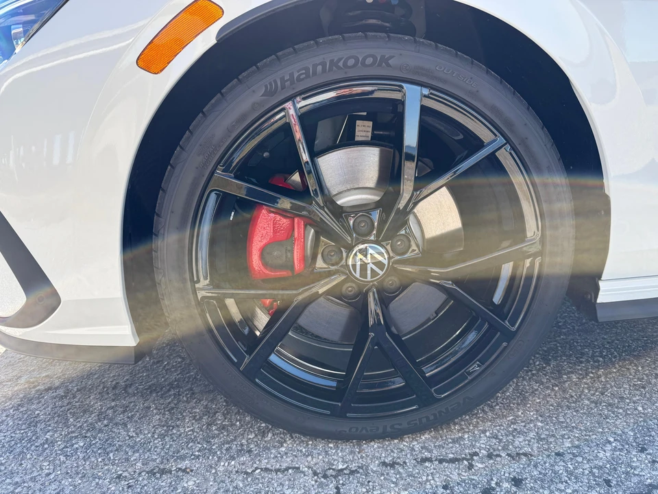 2024 Volkswagen GTI Mk8 - Image 20 of 31