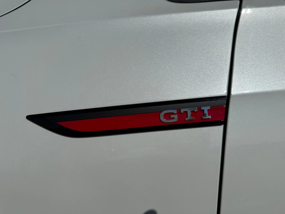 2024 Volkswagen GTI Mk8 - Image 16 of 31