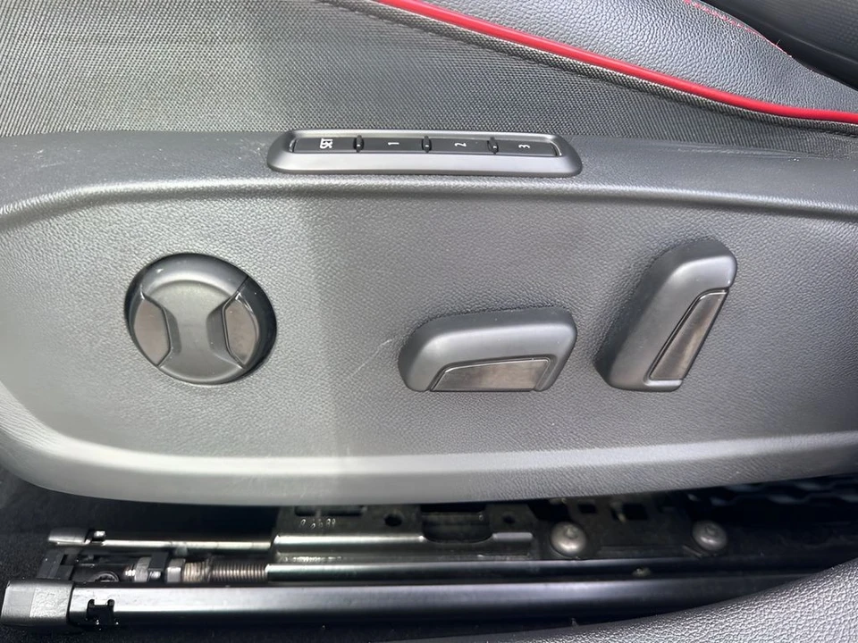 2024 Volkswagen Golf Mk8 - Image 10 of 12