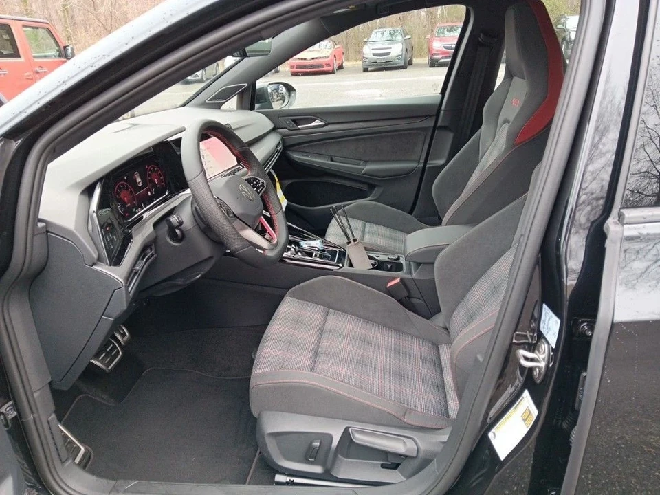 2024 Volkswagen Golf Mk8 - Image 11 of 12