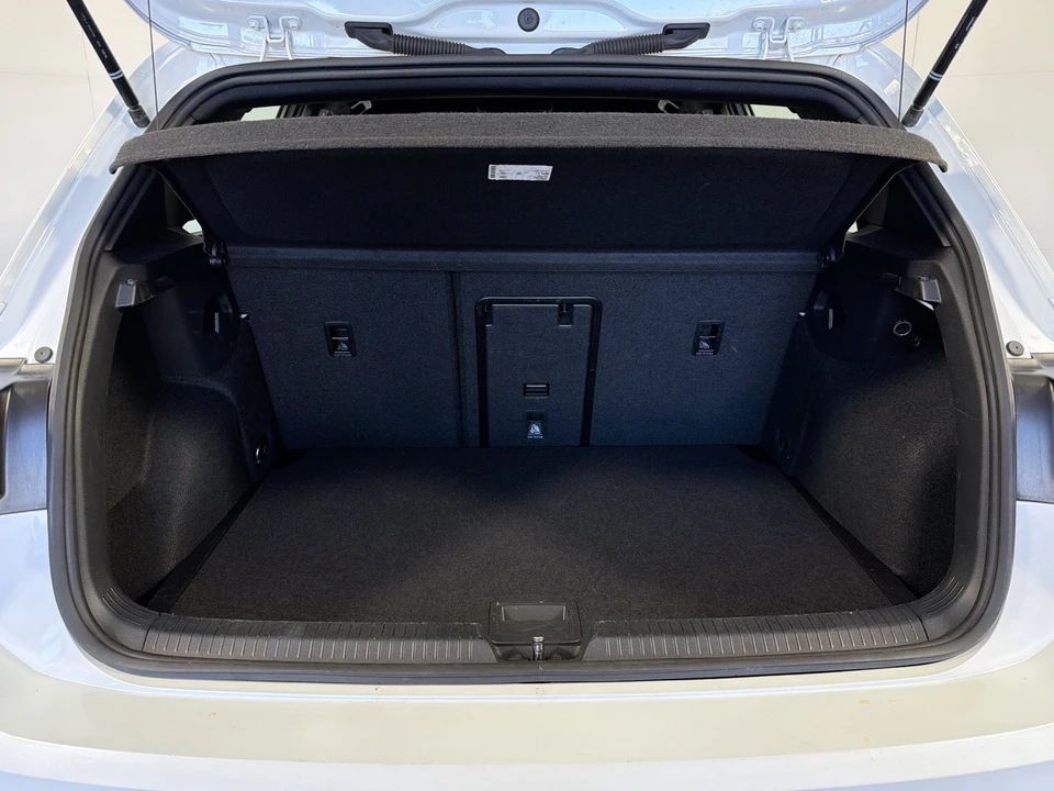 2024 Volkswagen GTI Mk8 - Image 28 of 31
