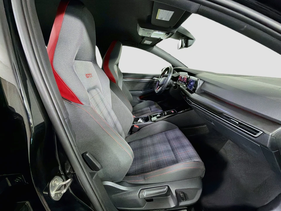 2024 Volkswagen GTI Mk8 - Image 19 of 31