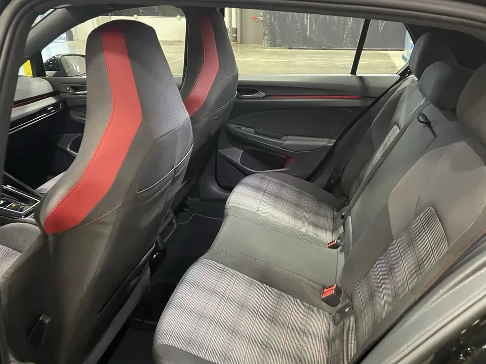2024 Volkswagen GTI Mk8 - Image 10 of 15