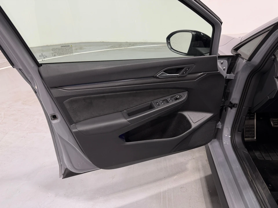 2024 Volkswagen GTI Mk8 - Image 10 of 31
