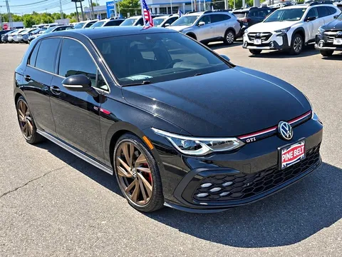2024 Volkswagen Golf GTI Autobahn