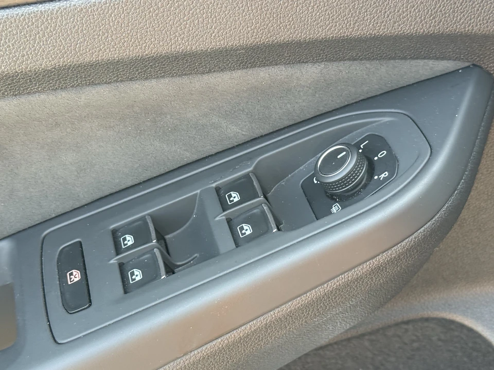 2024 Volkswagen GTI Mk8 - Image 25 of 31