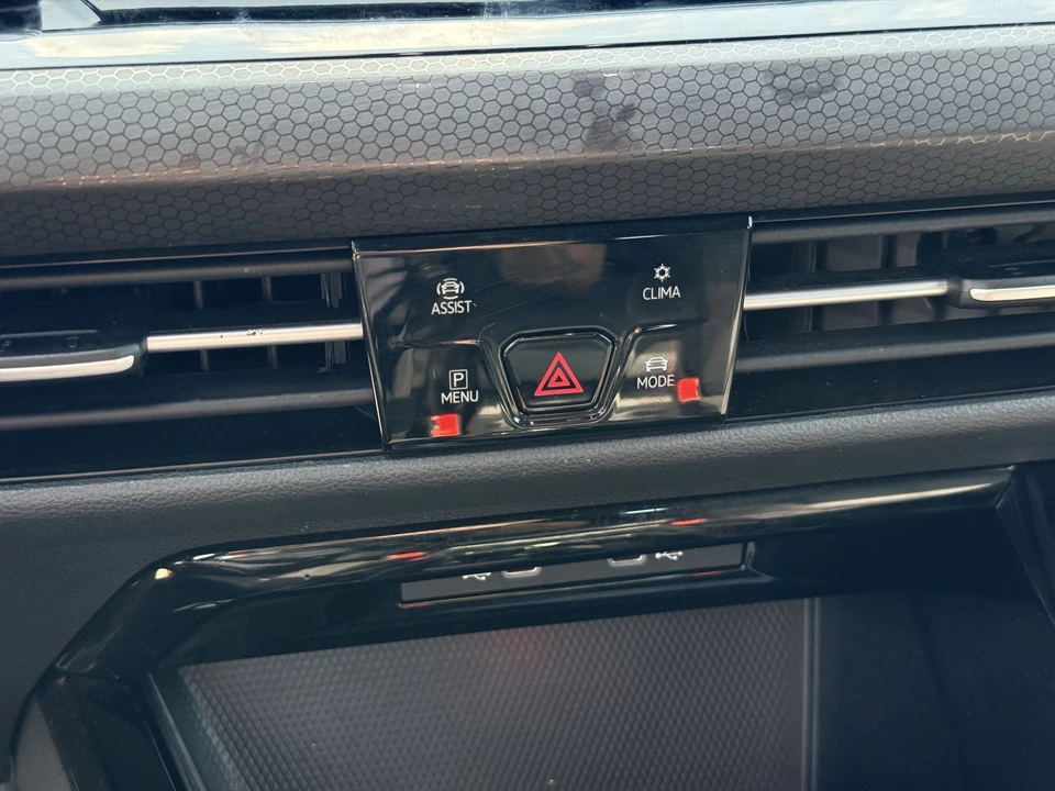 2024 Volkswagen GTI Mk8 - Image 21 of 31