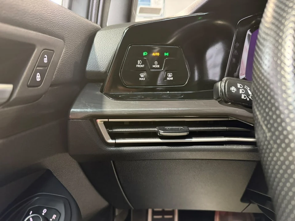 2024 Volkswagen GTI Mk8 - Image 21 of 31
