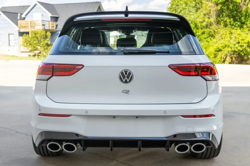 2024 Volkswagen Golf R Mk8 - Image 2 of 7