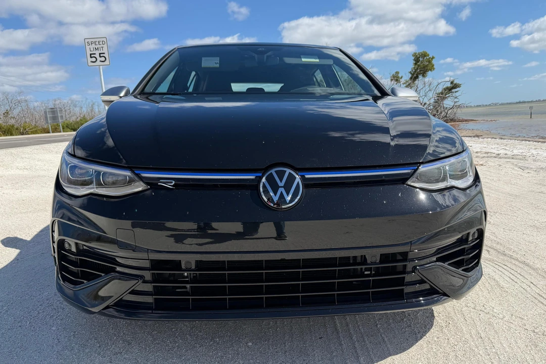 2024 Volkswagen Golf R Mk8 - Image 2 of 31