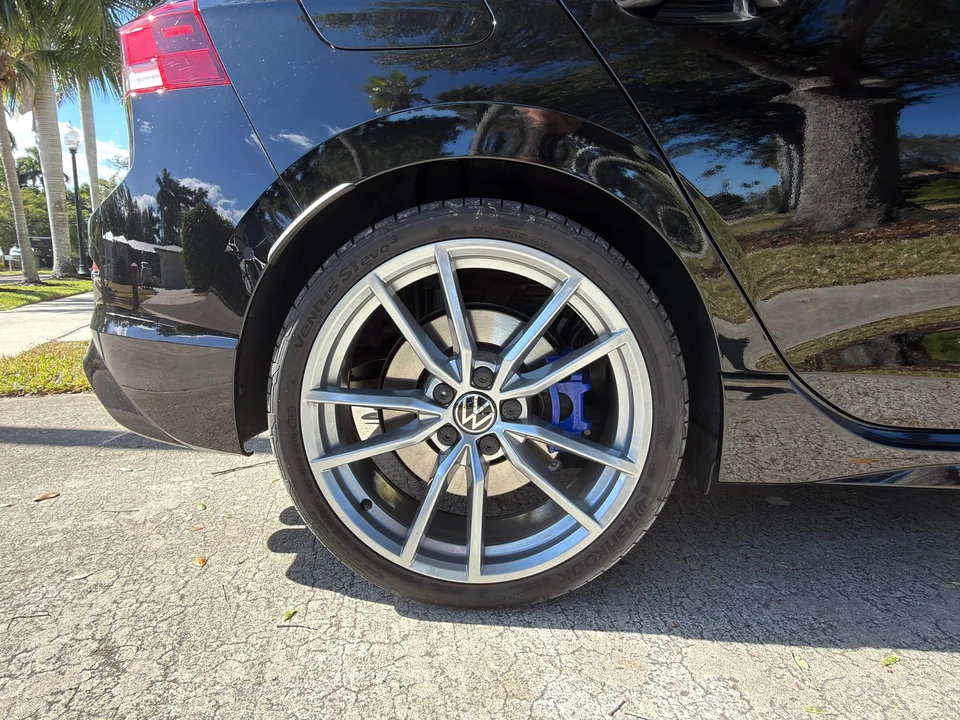 2024 Volkswagen Golf R Mk8 - Image 28 of 31