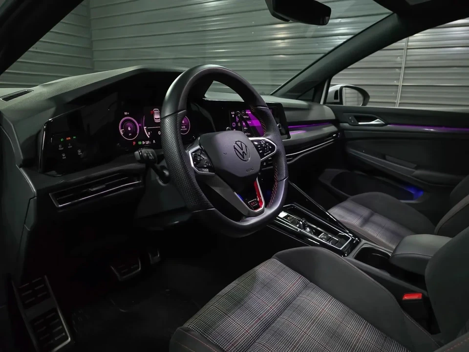 2024 Volkswagen GTI Mk8 - Image 10 of 12