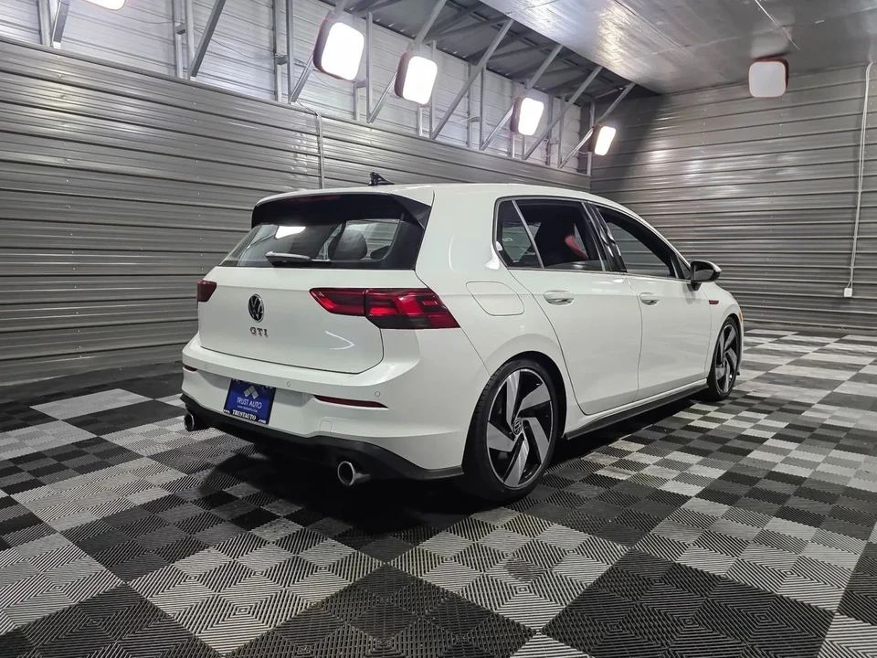2024 Volkswagen GTI Mk8 - Image 5 of 12