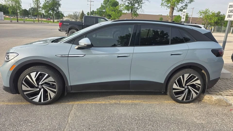 2024 Volkswagen ID.4 - Image 3 of 9
