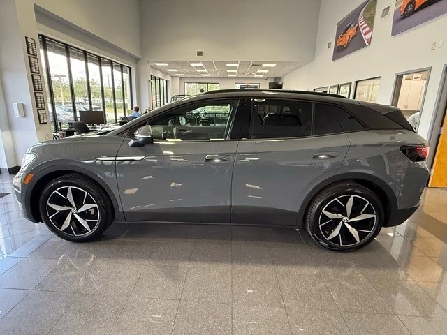 2024 Volkswagen ID.4 - Image 2 of 12