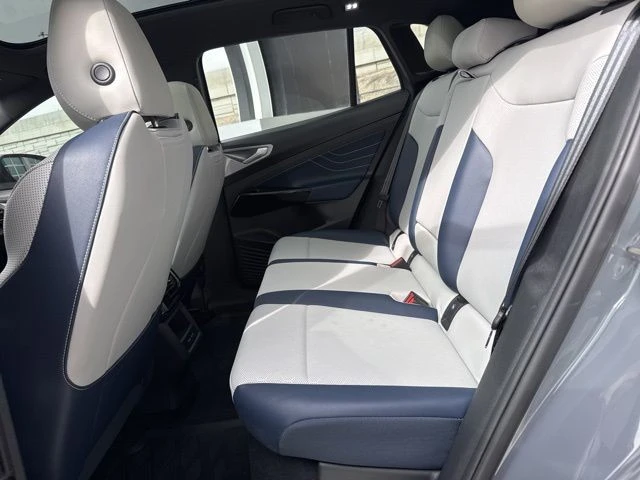 2024 Volkswagen ID.4 - Image 16 of 21