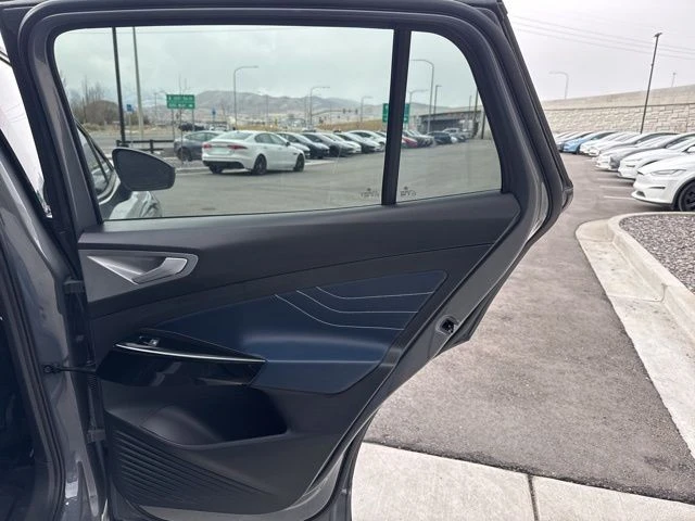 2024 Volkswagen ID.4 - Image 18 of 21