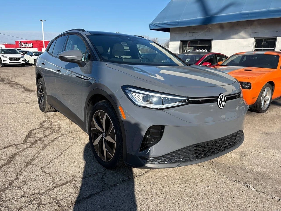 2024 Volkswagen ID.4 - Image 2 of 12