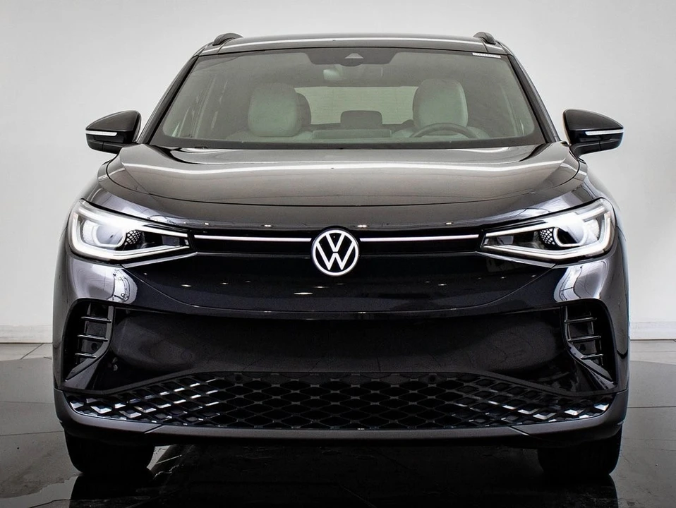 2024 Volkswagen ID.4 - Image 2 of 21