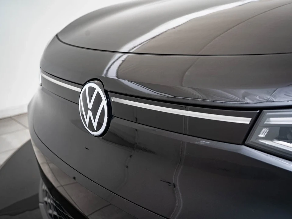 2024 Volkswagen ID.4 - Image 3 of 21