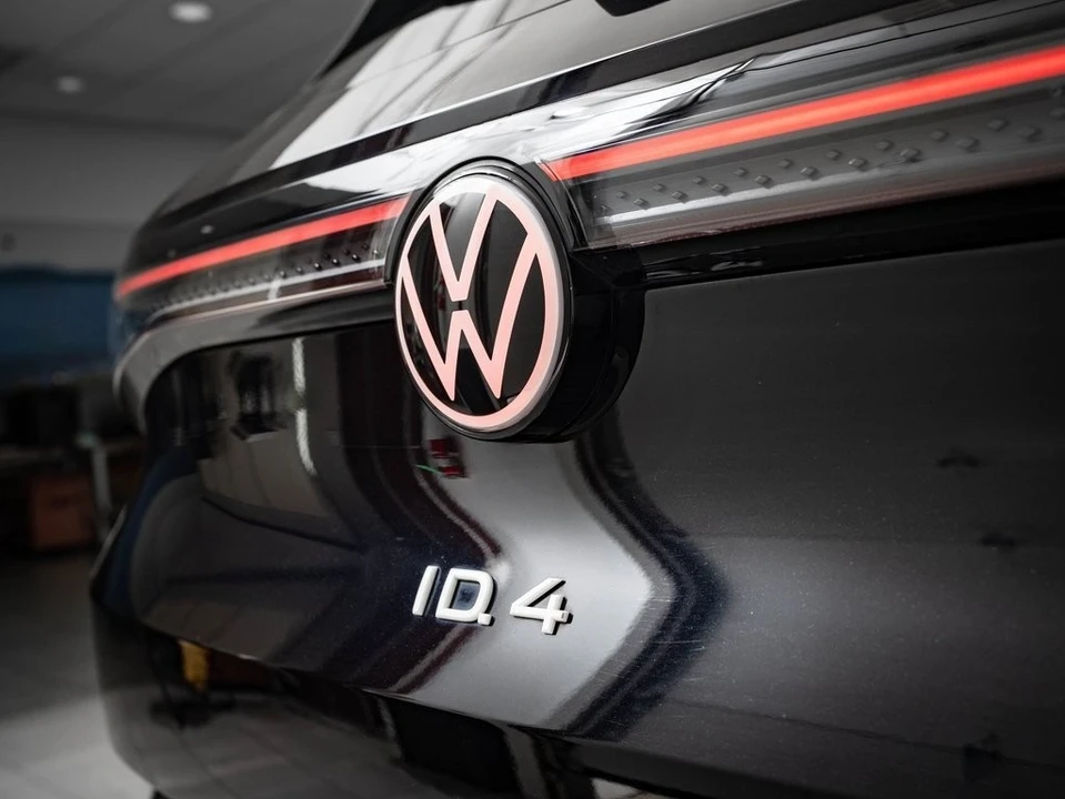 2024 Volkswagen ID.4 - Image 16 of 21
