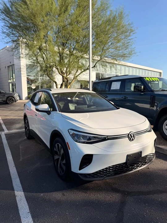 2024 Volkswagen ID.4 - Image 2 of 10