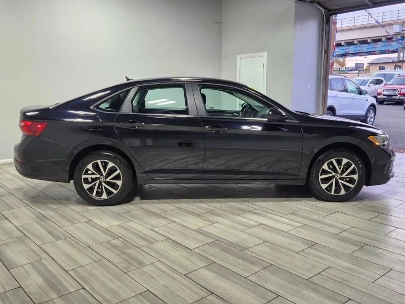 2024 Volkswagen A7 Jetta - Image 6 of 12
