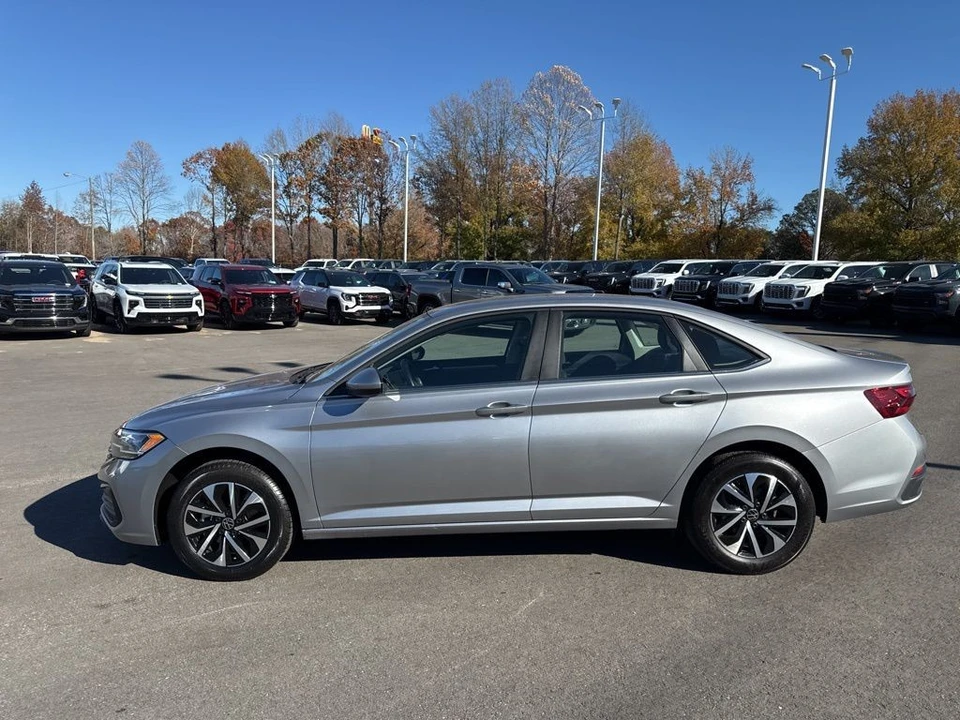 2024 Volkswagen A7 Jetta - Image 2 of 12