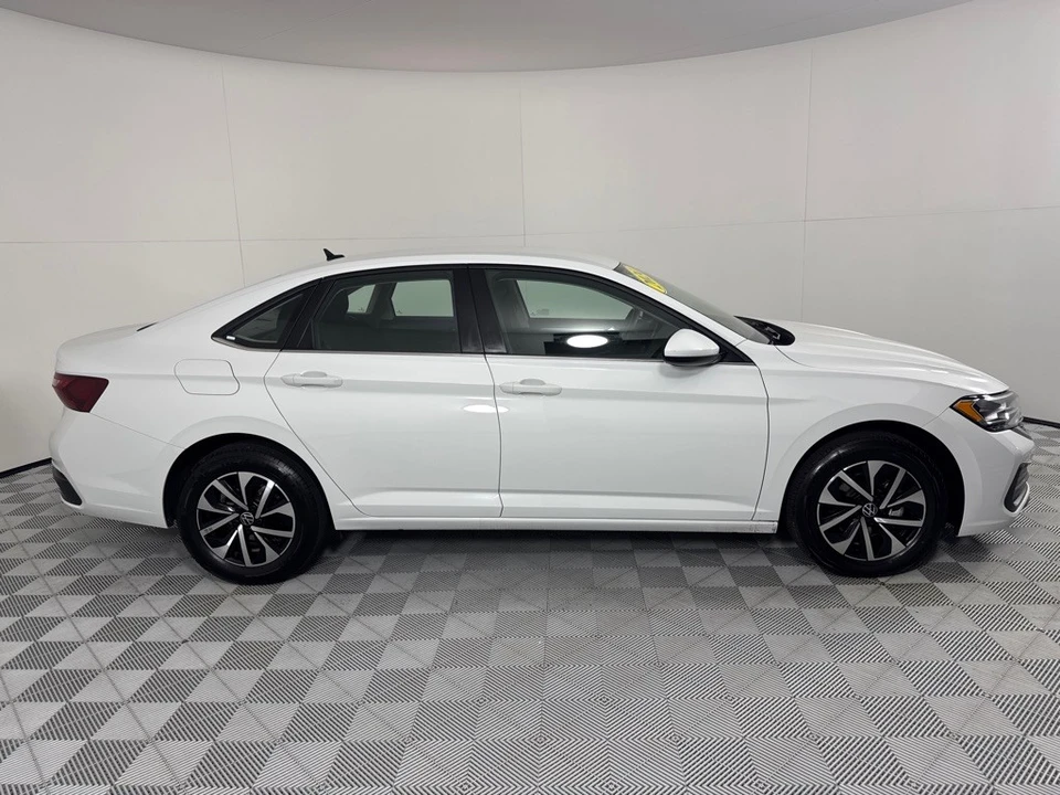 2024 Volkswagen A7 Jetta - Image 4 of 12
