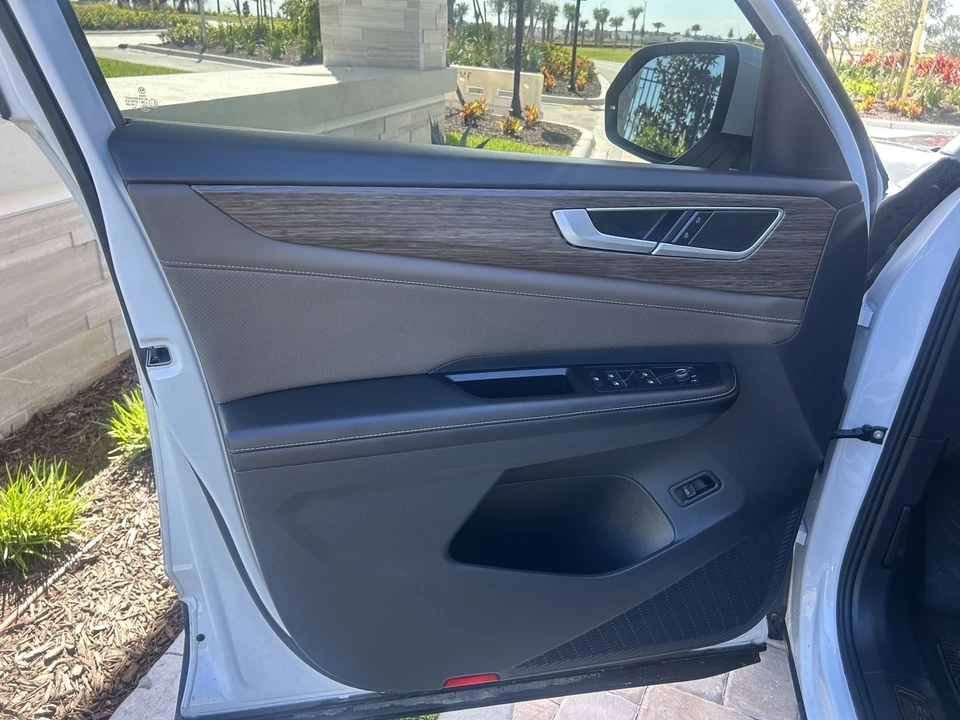 2024 Volkswagen Atlas - Image 21 of 21