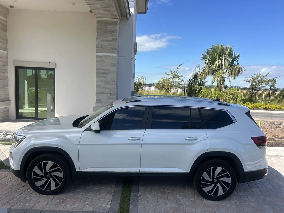 2024 Volkswagen Atlas - Image 8 of 21