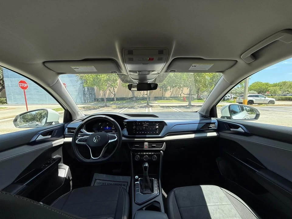 2024 Volkswagen Taos - Image 14 of 15