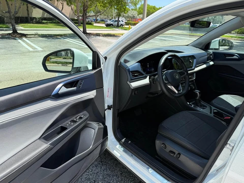 2024 Volkswagen Taos - Image 6 of 15