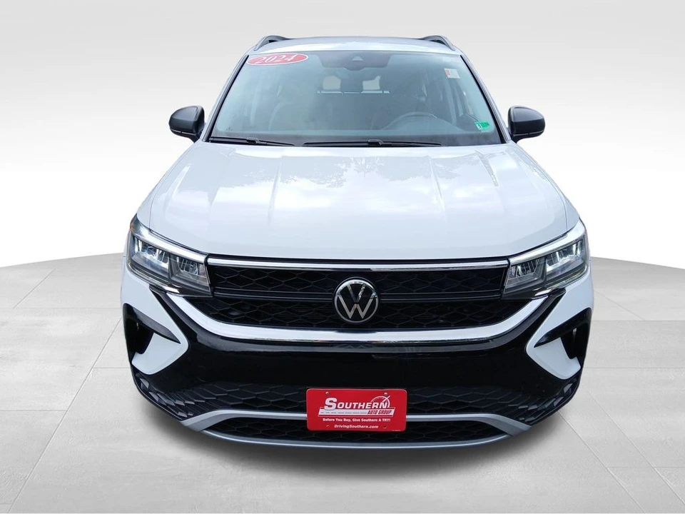 2024 Volkswagen Taos - Image 9 of 12