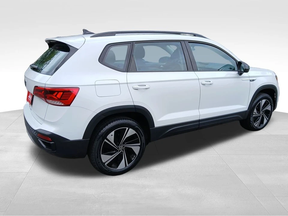 2024 Volkswagen Taos - Image 5 of 12