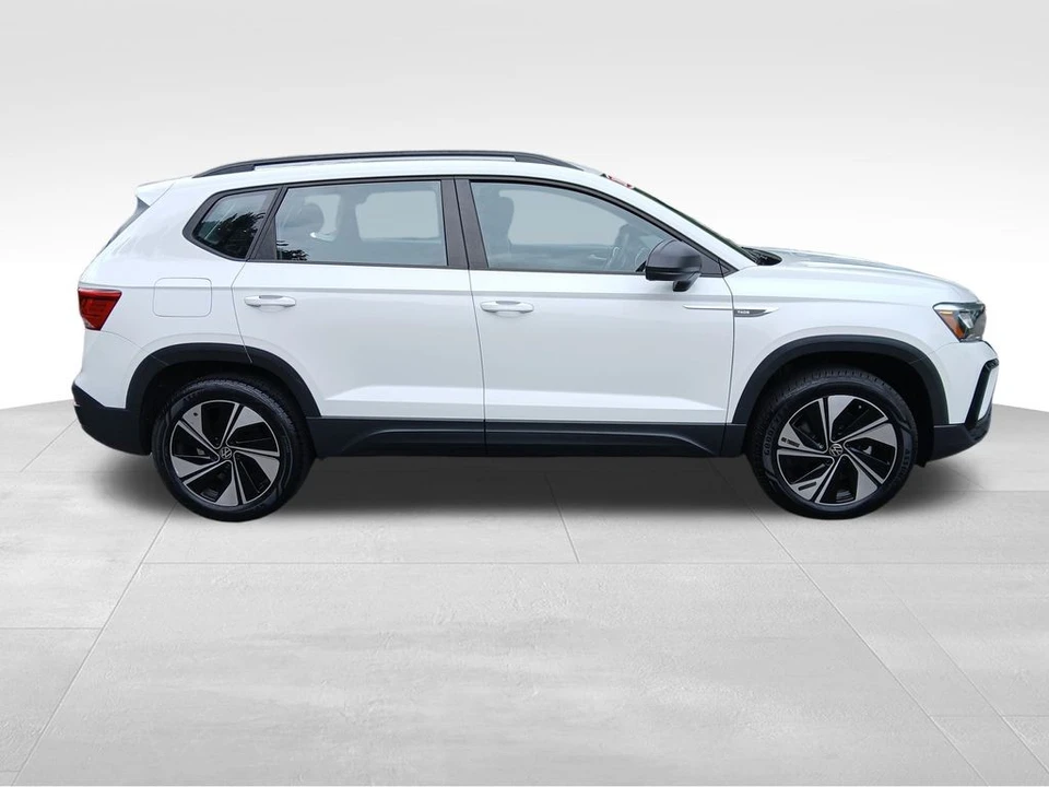 2024 Volkswagen Taos - Image 7 of 12