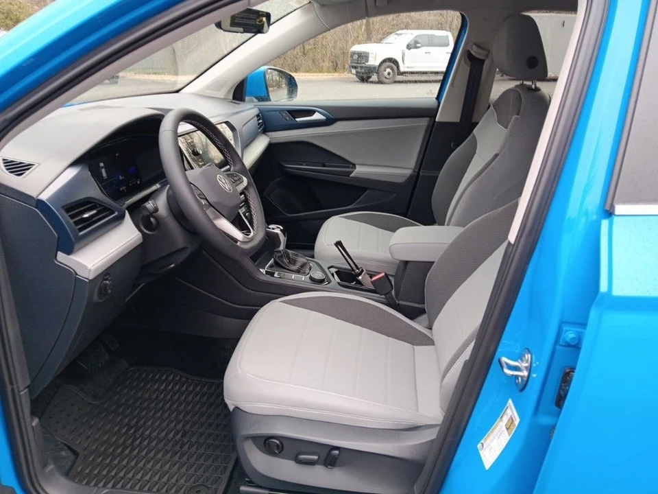 2024 Volkswagen Taos - Image 11 of 12