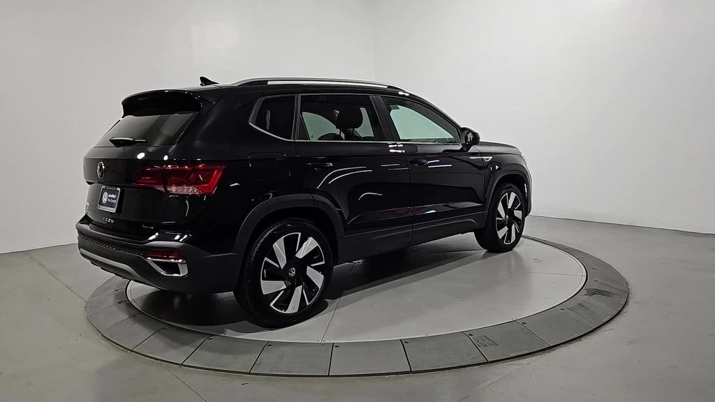2024 Volkswagen Taos - Image 7 of 12