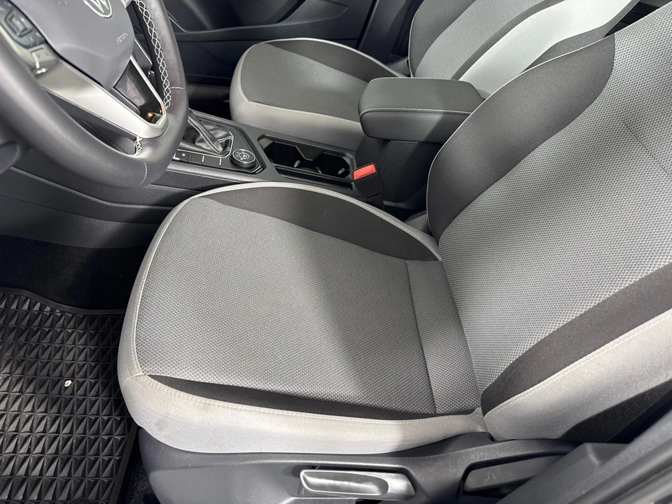 2024 Volkswagen Taos - Image 12 of 12