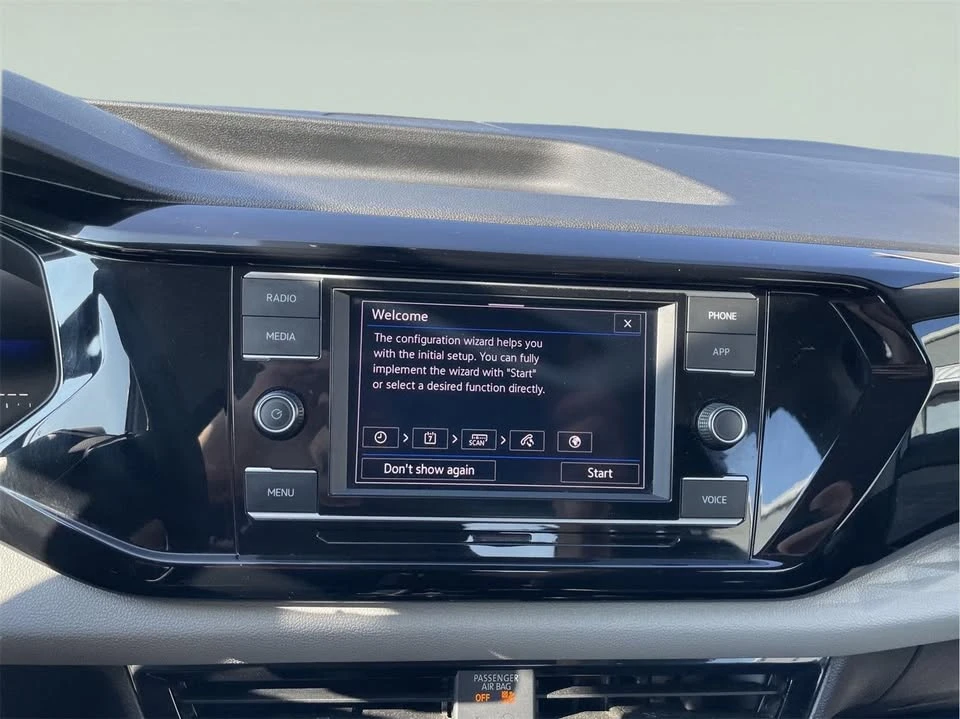 2024 Volkswagen Taos - Image 12 of 18