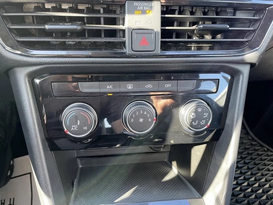 2024 Volkswagen Taos - Image 14 of 18