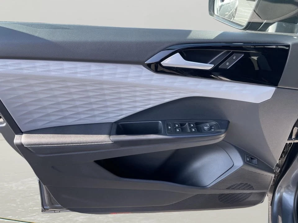 2024 Volkswagen Taos - Image 8 of 18
