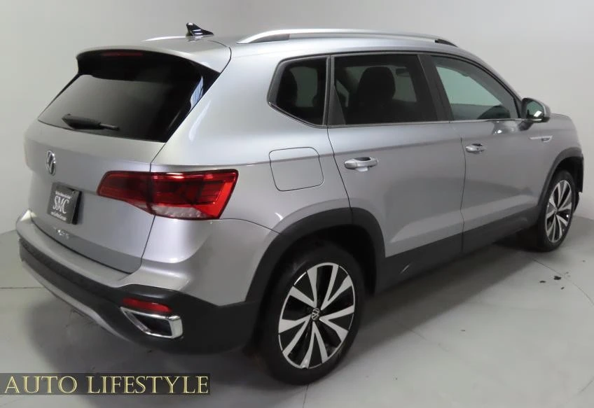 2024 Volkswagen Taos - Image 8 of 21